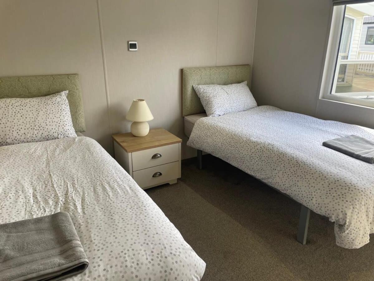 42 Woodland Walk Pevensey Bay Holiday Park Sleeps 6 Exterior photo